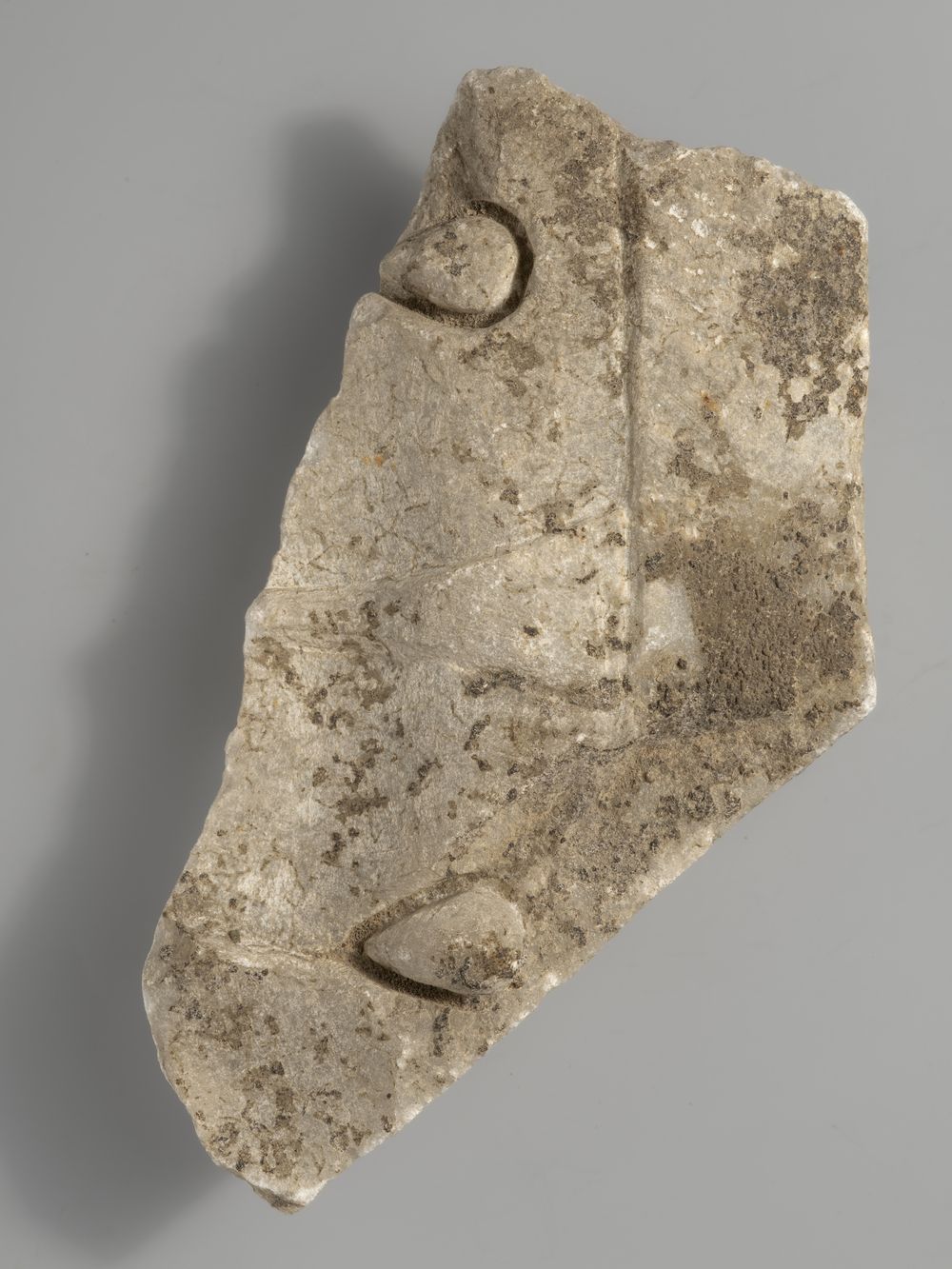 Fragment sculpté