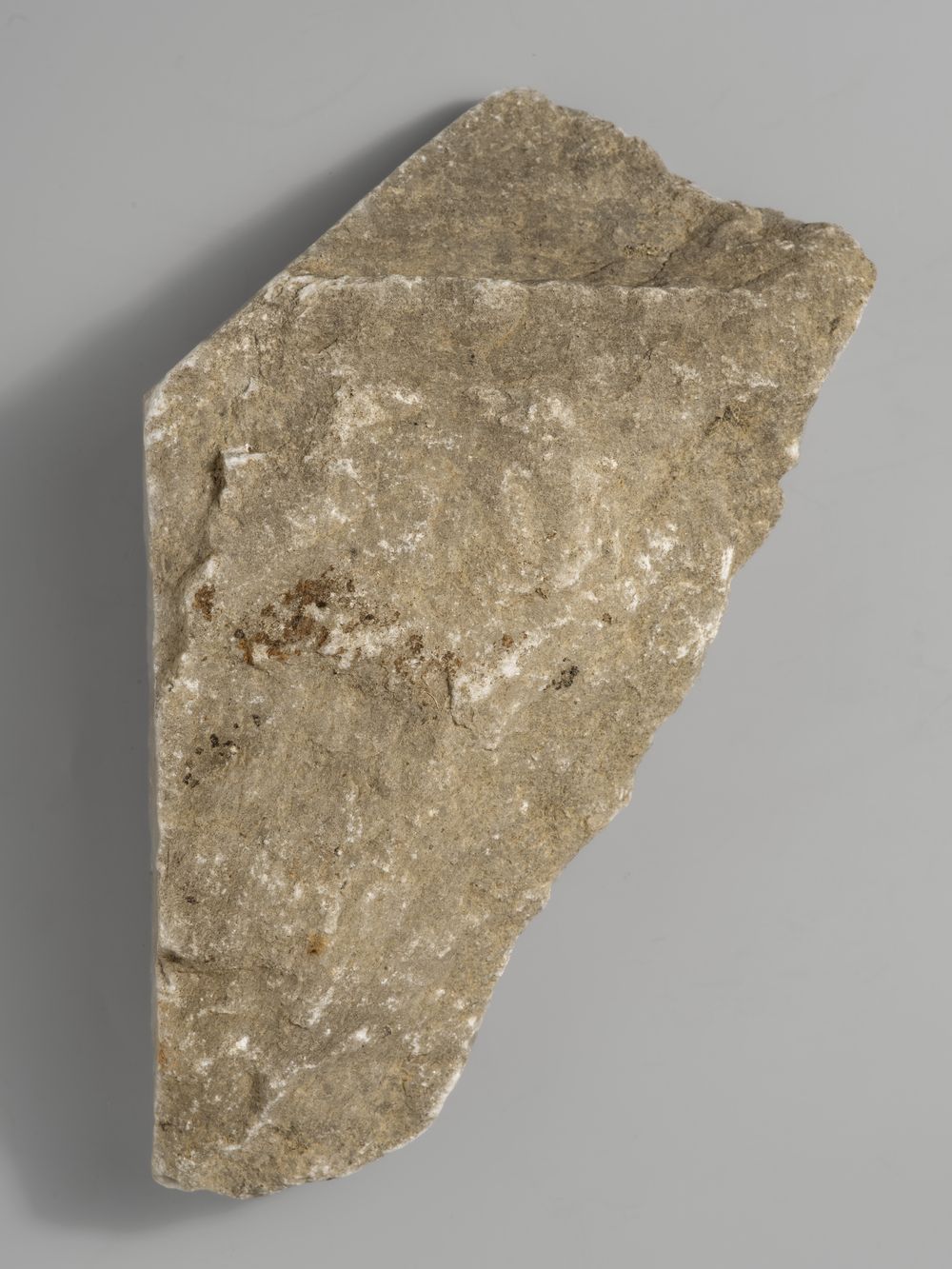 Fragment sculpté