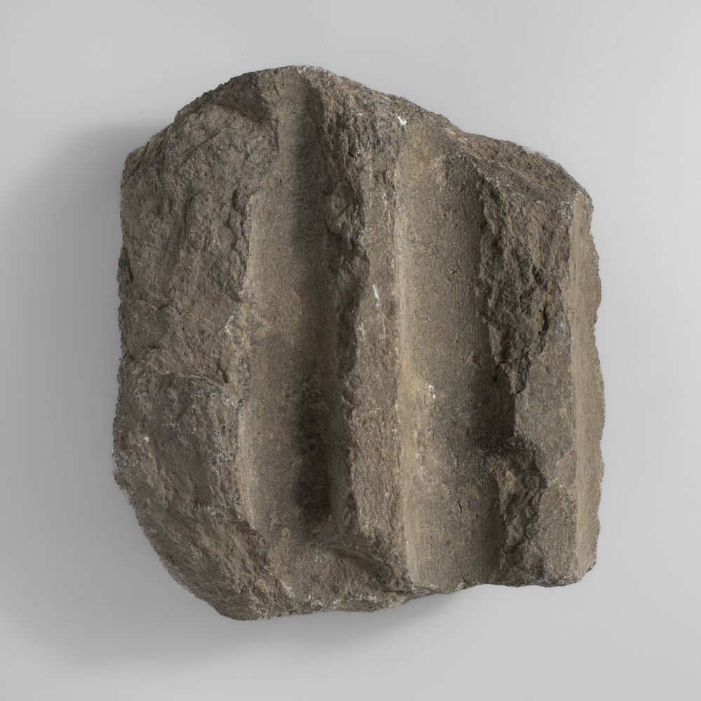 Fragment de pilastre orné