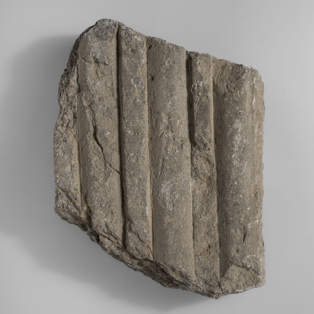 Fragment de pilastre orné