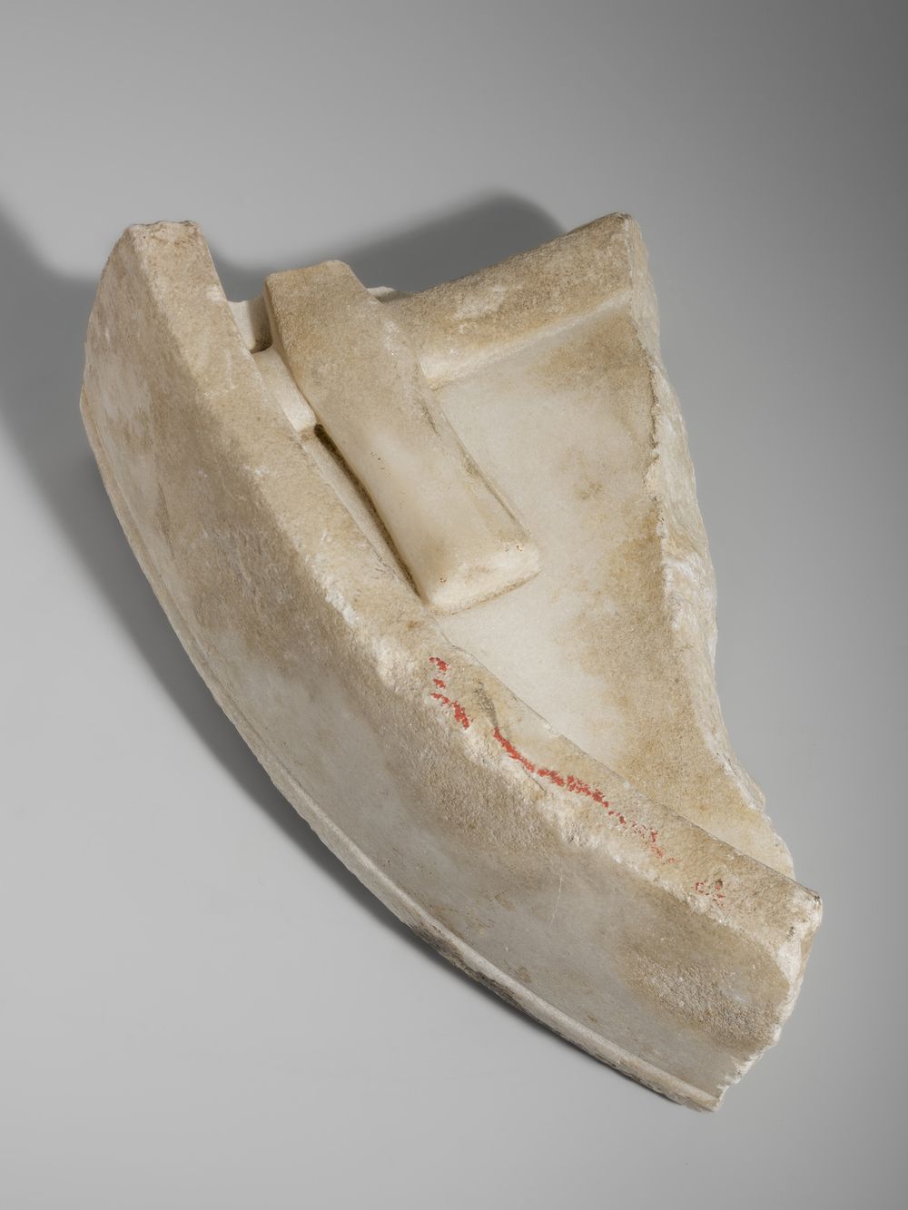 Marteau à deux têtes du médaillon du dieu Vulcain