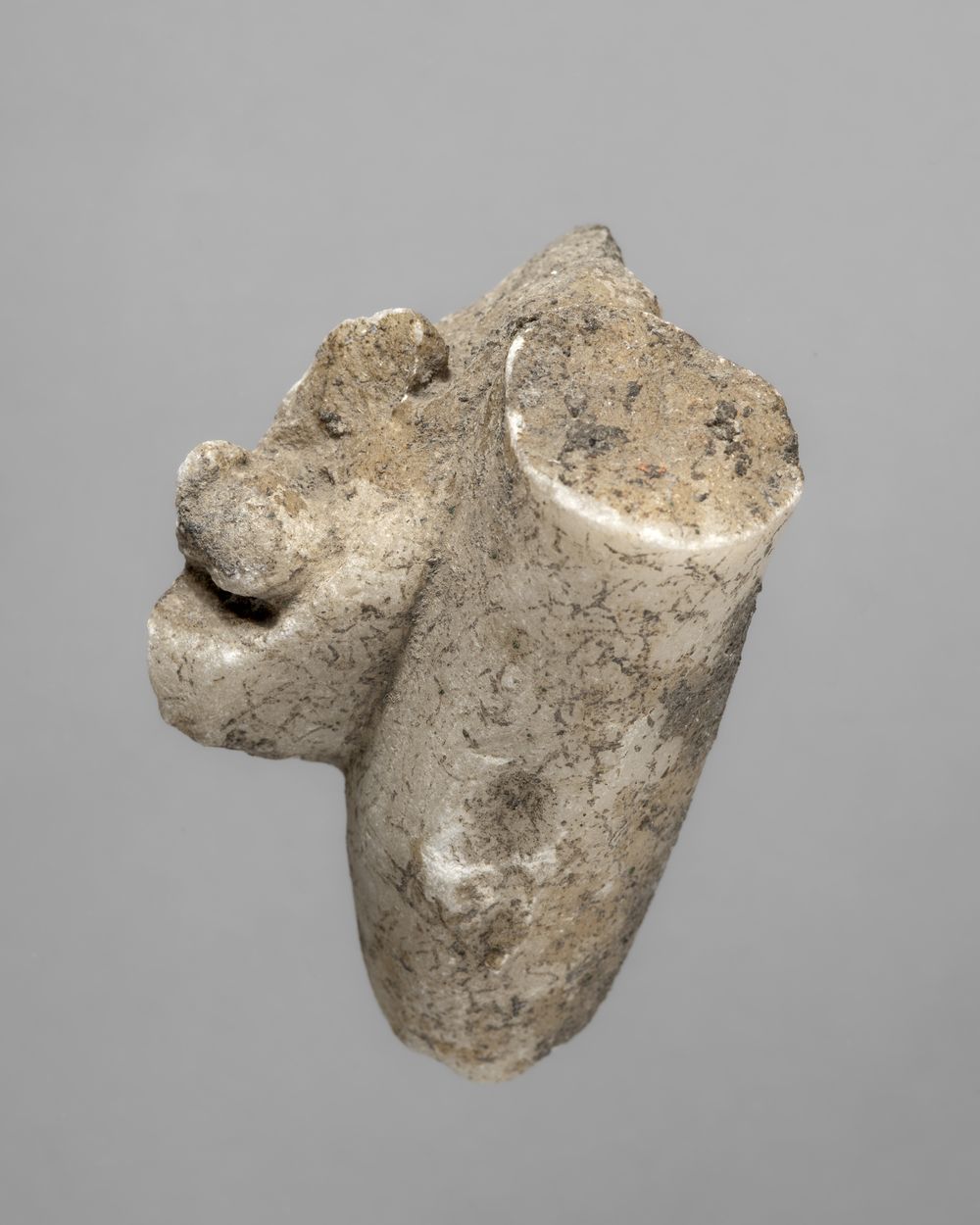 Doigt et objet indéterminé