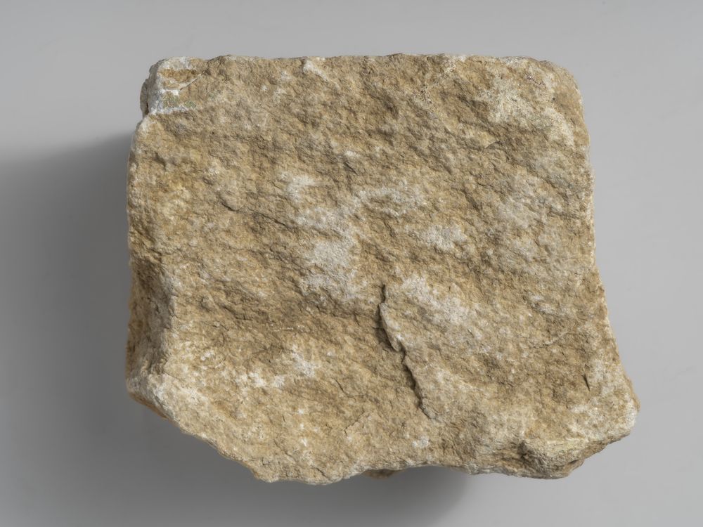 Fragment de chapiteau