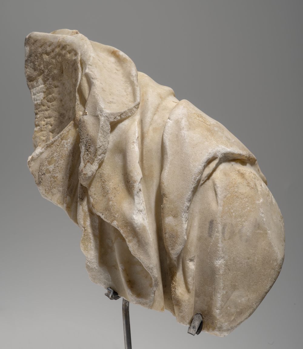 Fragment d’épaule gauche d’un buste