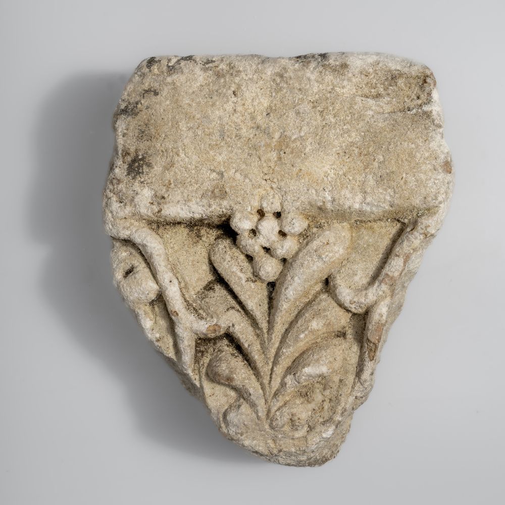 Fragment d’une plaque sculptée