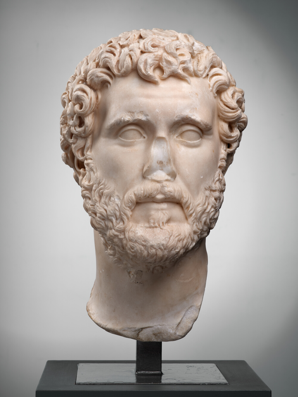 Tête d’Antonin le Pieux