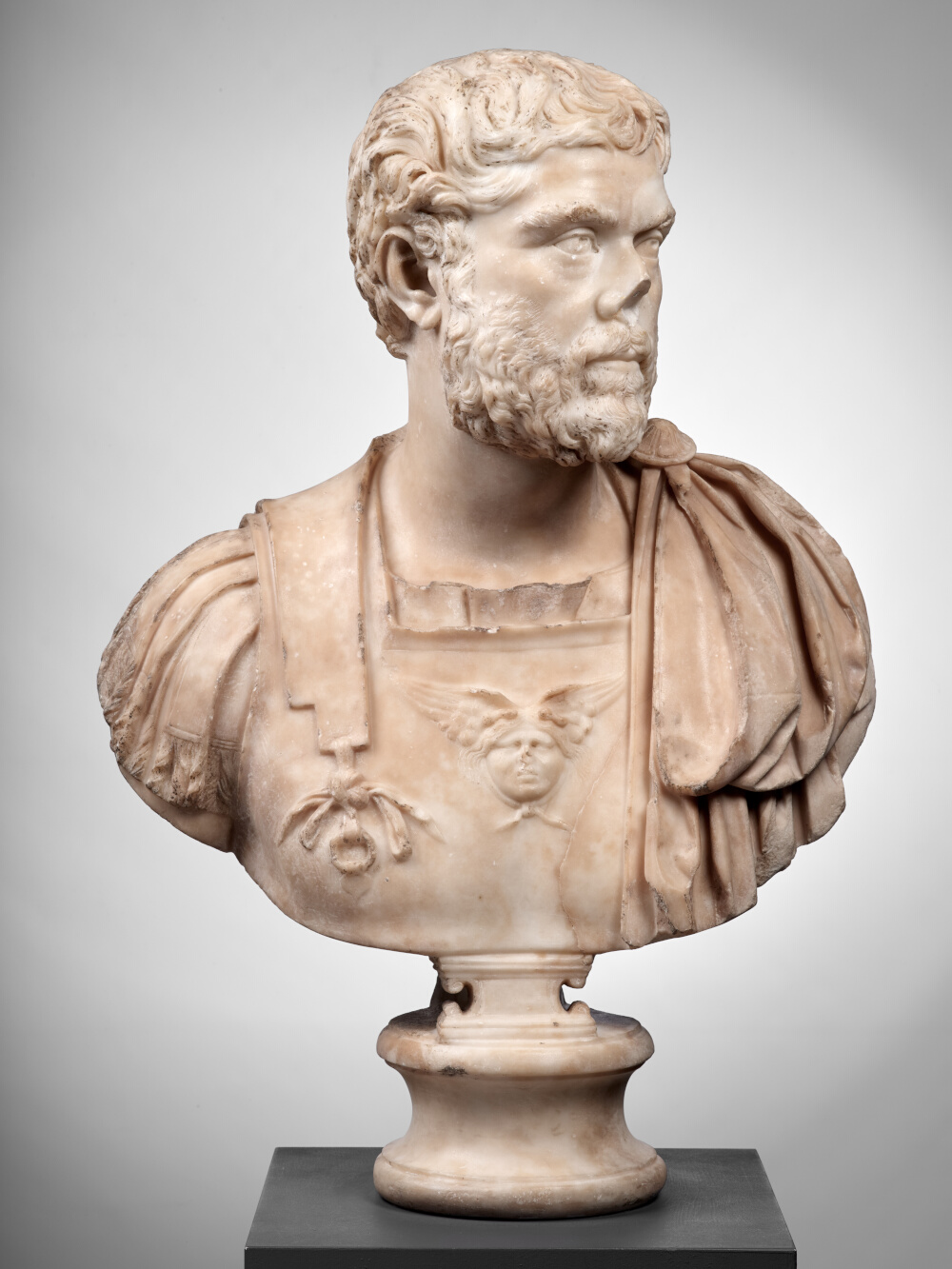 Buste d’homme cuirassé