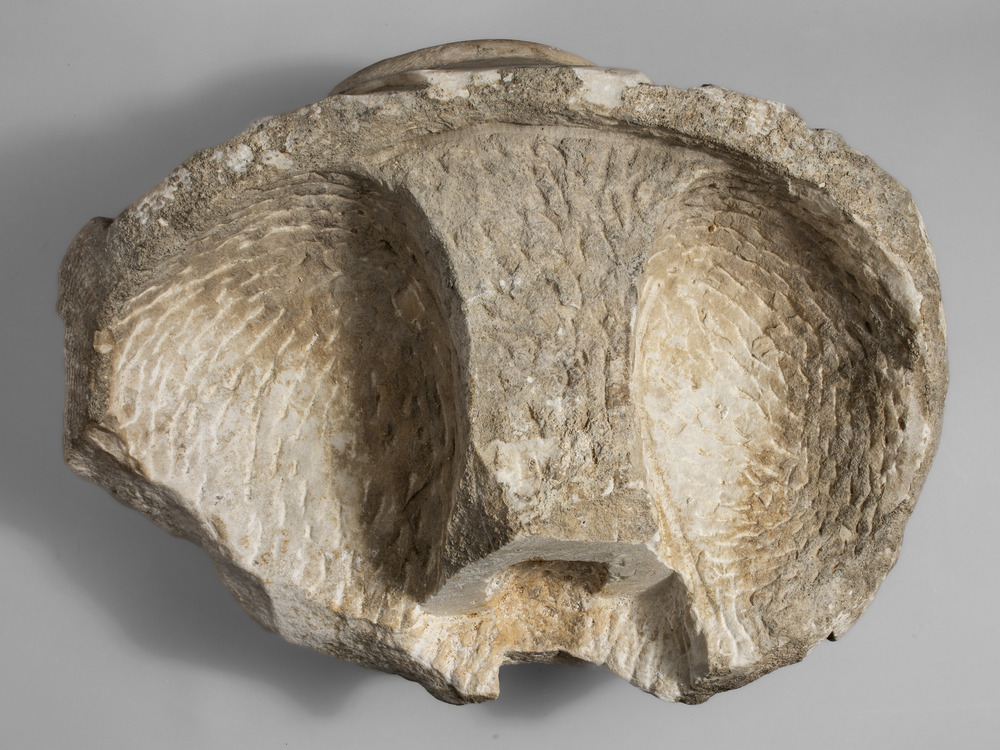 Buste drapé féminin